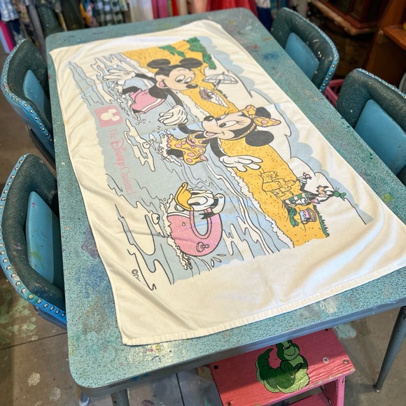 Vintage Disney Beach Towel - Picture 3 of 11